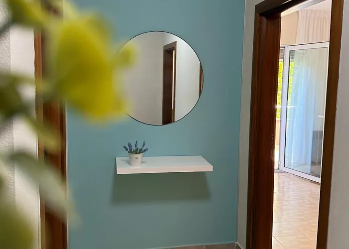 Ruben In Apartament *